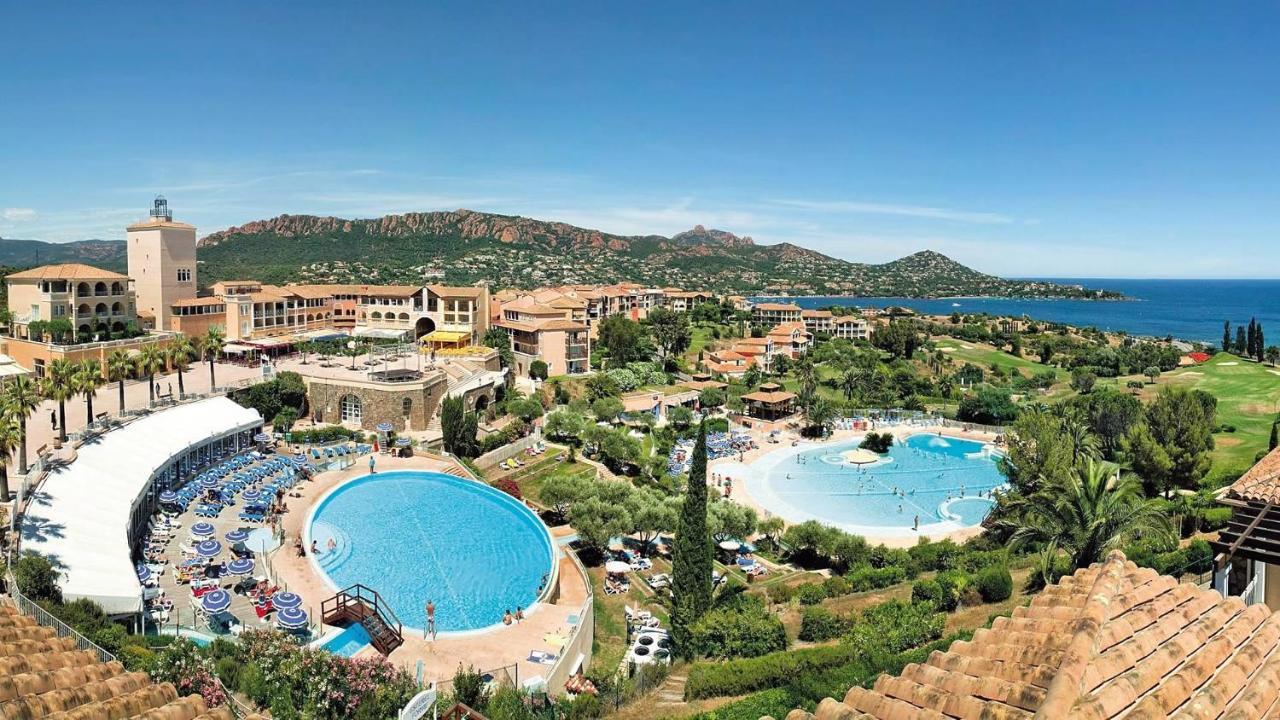 Cap Esterel Belvedere: Seaside Garden Apartment with Pool Saint-Raphael  Exterior photo